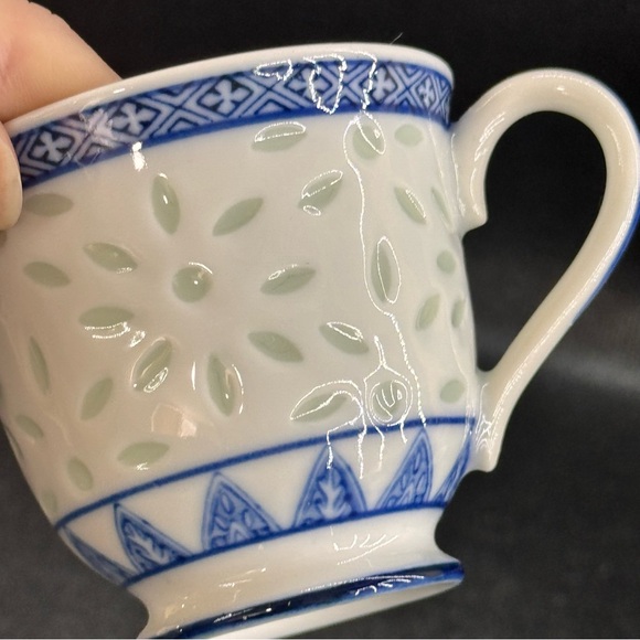 Set of 6 Vintage Chinese Tea Cups Rice Grain Rice Eye Pattern Blue & White - Picture 5 of 7